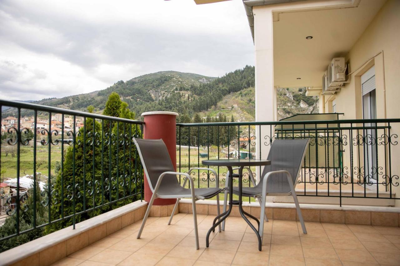 Hotel Kastro Sérvia Buitenkant foto
