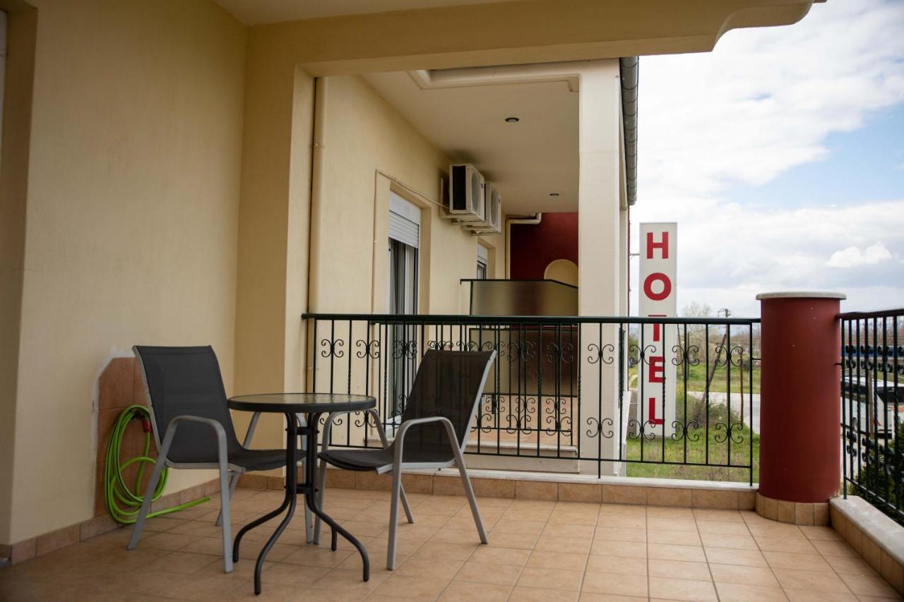 Hotel Kastro Sérvia Buitenkant foto