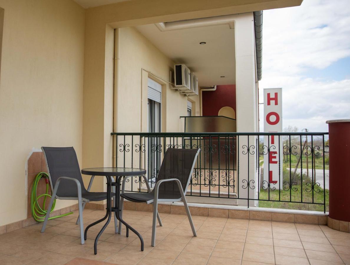 Hotel Kastro Sérvia Buitenkant foto