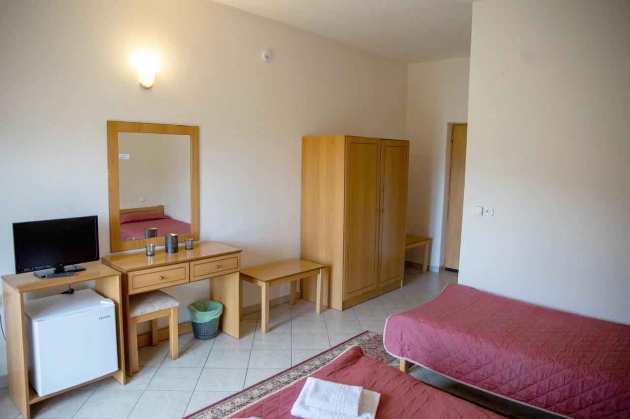Hotel Kastro Sérvia Buitenkant foto
