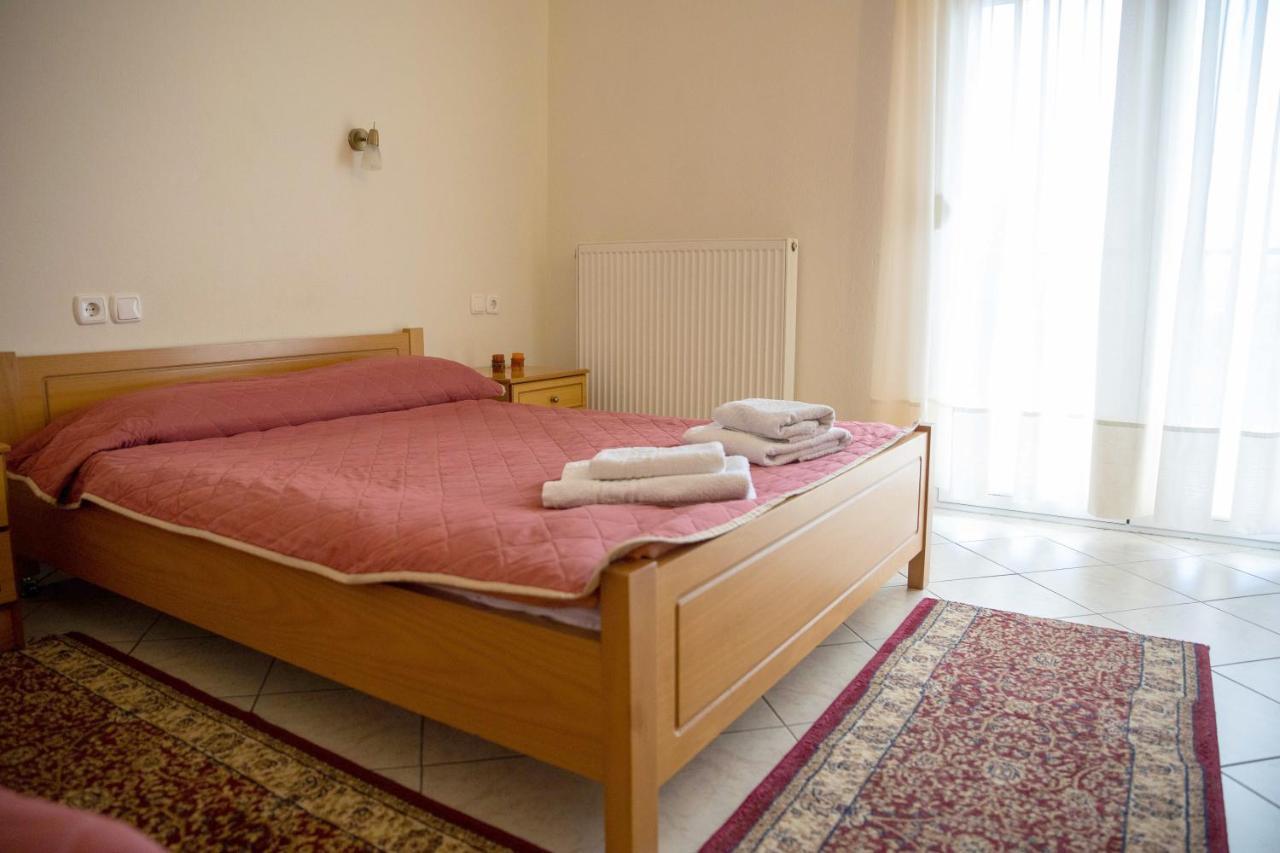 Hotel Kastro Sérvia Buitenkant foto
