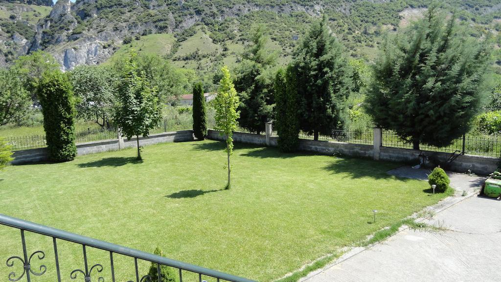 Hotel Kastro Sérvia Buitenkant foto