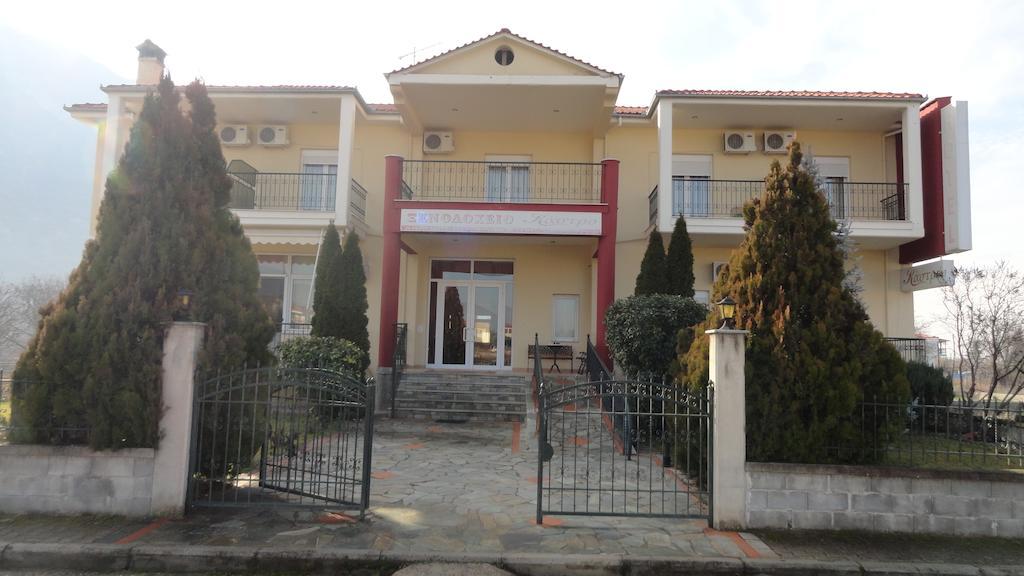 Hotel Kastro Sérvia Buitenkant foto