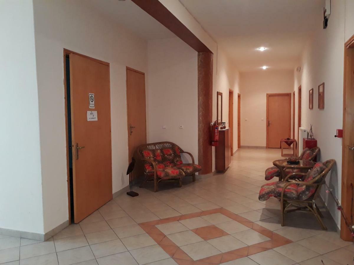 Hotel Kastro Sérvia Buitenkant foto